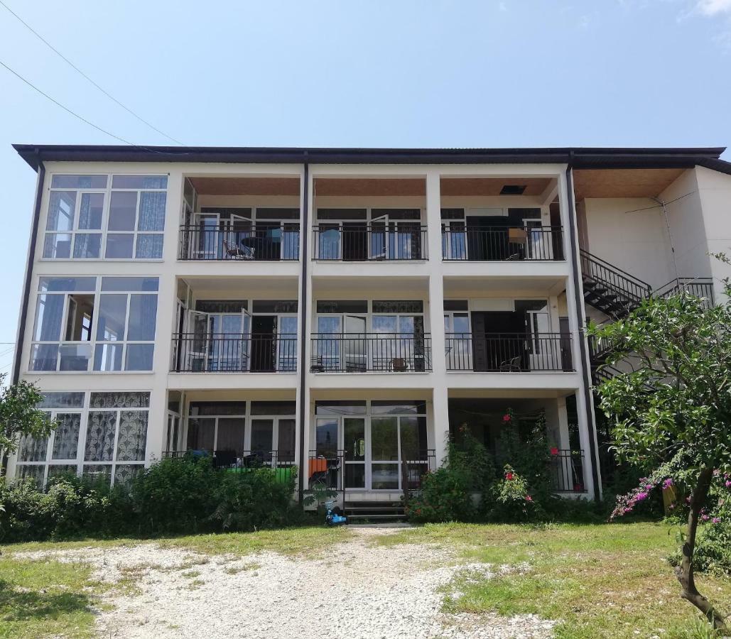 Aparthotel Na Abovyana 7 New Athos Exterior foto